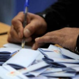 Las encuestas, otro modo de propaganda para dirigir el voto