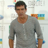 Banderas: 'Se sospecha que vivimos en una época postdemocrática'