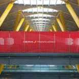 Iberia anuncia a los sindicatos un ERE de hasta 960 trabajadores