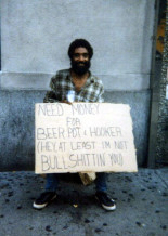 Un mendigo que no engaña a nadie