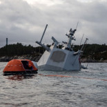 La fragata "Helge Ingstad" se hunde [ENG]