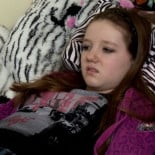 Eutanasia para la joven sin actividad cerebral que sólo puede poner los ojos en blanco y escribir [ENG]