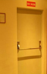 Salida de emergencia ... sin salida