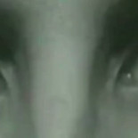 Esto es lo que pasa cuando a Freddie Mercury le quitas la música...