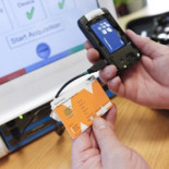 Aceso Kiosk o cómo la policía de Londres podrá hackear móviles en minutos