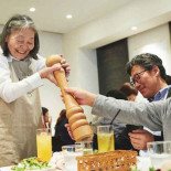 El restaurante más surrealista del mundo: se equivocan en el 37% de los pedidos, pero los clientes se marchan contentos