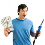 El low cost llega a las gasolineras: nace el "surtidor del pueblo"