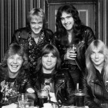 Clive Burr ex componente de Iron Maiden ha fallecido [ENG]
