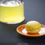 Macarons de piña
