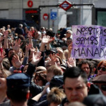 La Policía investiga la publicación de datos personales de la víctima de 'La Manada'