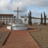El monumento a seis aviadores nazis que sigue en pie en un paraje recóndito de la sierra de Badajoz