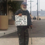 Sonríe, podría ser peor