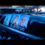 Coche oficial usado por el Partido Popular como coche de campaña