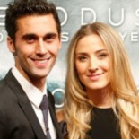 Protesta en la sede del PP al grito de "Mariano y Cospedal a Soto del Real"