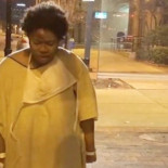 Un hospital en Estados Unidos abandona a una paciente en la calle y en plena noche de invierno
