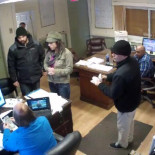 Humillan a un repartidor de pizza y acaban despedidos tras hacer público el vídeo