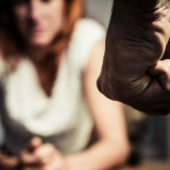 Exigen al Gobierno la retirada del 'decretazo' sobre la violencia de género