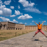 Visita diferente a un castillo: 4x4 en los fosos, zodiac en las cisternas, túneles subterráneos...