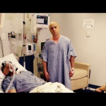 "No es forma de morir" (Ain't the way to die)