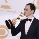 Jim Parsons, de 'Big Bang', recibe un premio de la comunidad gay pero dice que no es activista