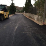 Si tienes 700€, EN NEGRO, llevo el asfaltado hasta tu casa. Ha pasado en Alicante