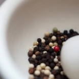 Con este común ingrediente puedes acabar con la paranoia asociada a fumar marihuana