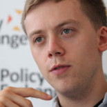 Podemos ficha a Owen Jones como asesor de políticas mediáticas