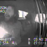 Detenido por ir borracho decide protestar cantando Queen