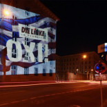 Die Linke proyecta la bandera griega con un "OXI" sobre el Ministerio de Finanzas alemán