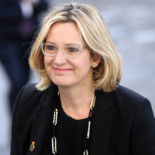 Reino Unido obligará a sus empresas a hacer listas de sus trabajadores extranjeros