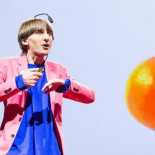 El futuro no es eso que cuentan en las charlas TED