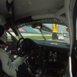 Las chicas del paddock tambien sufren