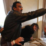 Liberan a la joven detenida tras denunciar que había sido violada por los pro Gadafi