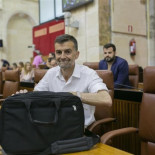 Antonio Maíllo deja su escaño y vuelve a su puesto como profesor de secundaria