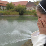 Una tonelada de peces muertos tras un vertido-protesta de 14.000 litros de leche [ENG]