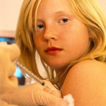 Chicas de 13 años de edad recibirán inyecciones anticonceptivas para evitar "caldo de cultivo" de embarazos [ENG]