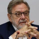 Juan Luis Cebrián: "Pedir a un colaborador que no hable no es despedirle"