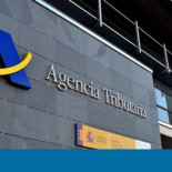 Una alta funcionaria de Hacienda ayudó a estafar a un centenar de jugadores de fútbol y baloncesto