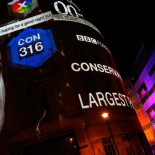 Los conservadores rompen todas las previsiones y alcanzan la mayoría absoluta  en Reino Unido