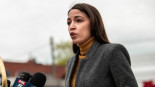 Ocasio-Cortez defiende a la sanitaria que se unió a OnlyFans para 'llegar a fin de mes' [ENG]