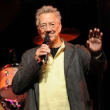 Muere Ray Manzarek, teclista y fundador de The Doors