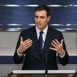 PSOE acusa a Podemos de "chantaje" y cree que el primer candidato debe ser del PP