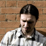 Ingresan en un hospital psiquiátrico a un joven obsesionado con Podemos