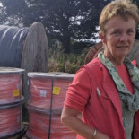 Granjera instala su propia red de Internet y abastece a un pueblo