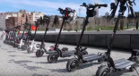 La nueva normativa de la DGT sobre patinetes consideraría como ilegales casi el 50 % de los patinetes que circulan