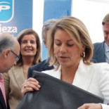 Cospedal cuestiona que todos los parados tengan derecho al subsidio