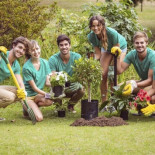 El PSOE propone obligar a todos los jóvenes europeos a pasar tres meses en otro país con un servicio asistencial