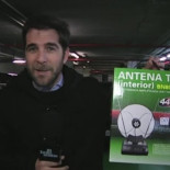 Monago huye por las cocinas y el parking del Palace para evitar a la prensa