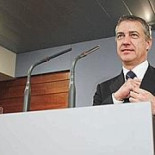 El PNV plantea suprimir la Monarquía