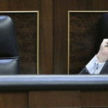 El Gobierno 'cuela' en los presupuestos un crédito extra de 60.000 millones para el rescate bancario